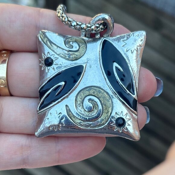 Vintage Silver Tone and Black Statement Pendant Necklace - Picture 4 of 6